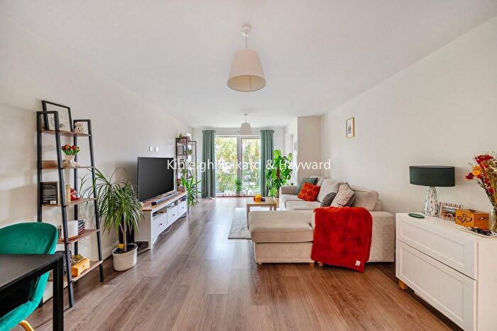 1 Bedroom Flat To Rent In Park Road, Crouch End, London, N8