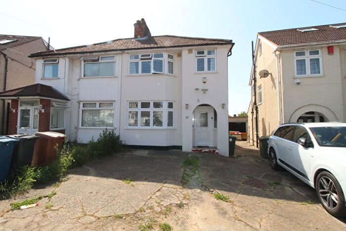 3 Bedroom Semi-Detached House For Sale In Lawrence Crescent, Edgware, HA8