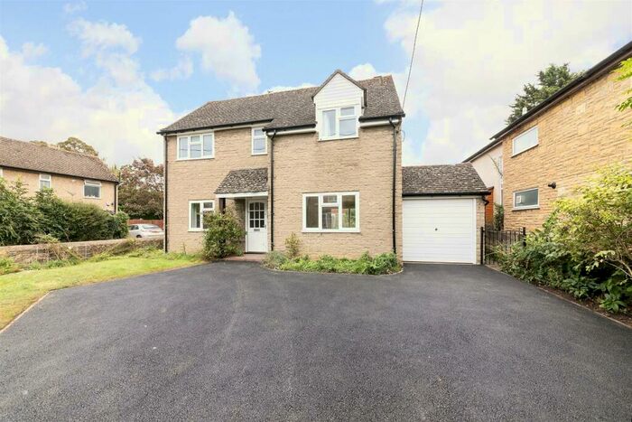 4 Bedroom House To Rent In The Rookery, Kidlington, OX5