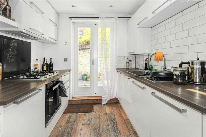 2 Bedroom Flat To Rent In Kingston Road, London, SW19