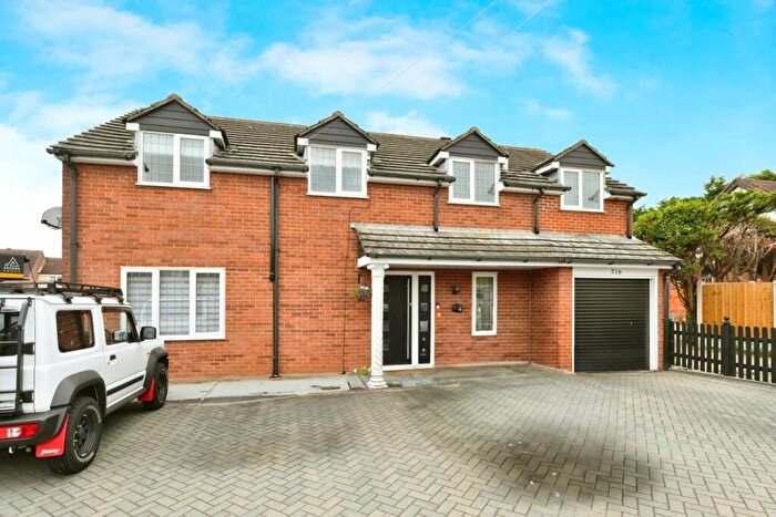 4 Bedroom Detached House For Sale In High Road, North Weald, Epping, CM16