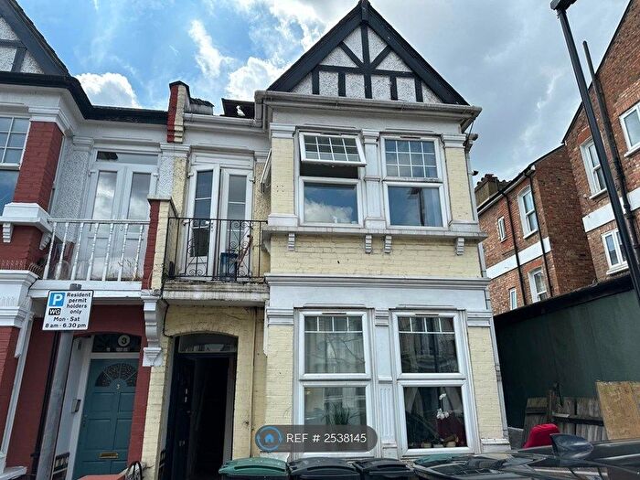 2 Bedroom Flat To Rent In St Margerets Avenue, London, N15