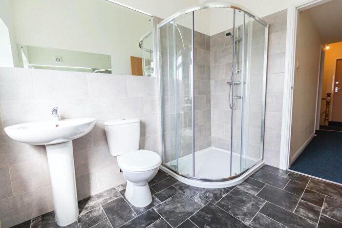 4 Bedroom House To Rent In Springvale Road Crookes, S10