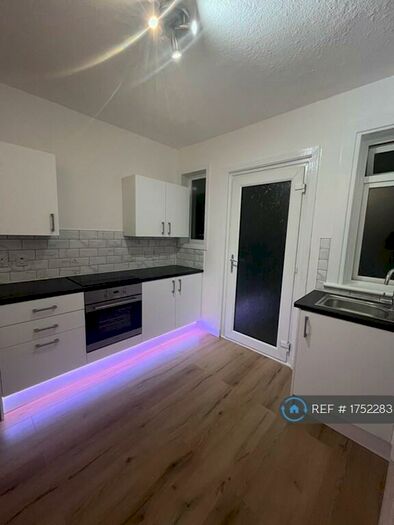 2 Bedroom Flat To Rent In Irvine Road, Kilmarnock, KA1