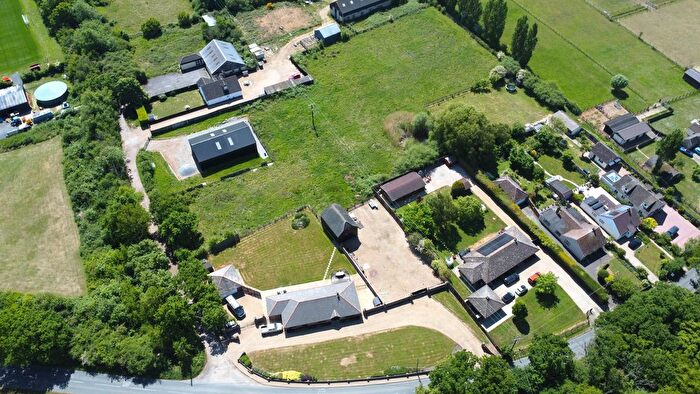 4 Bedroom Detached Bungalow For Sale In Grange Road, Tiptree, CO5