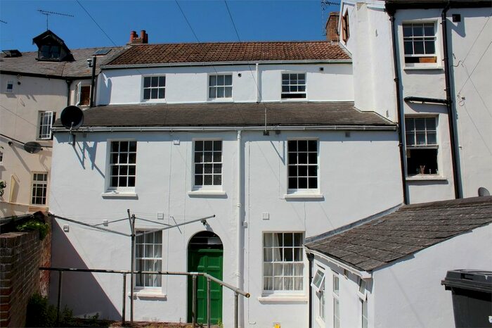 1 Bedroom Flat To Rent In Park Street, Taunton TA1