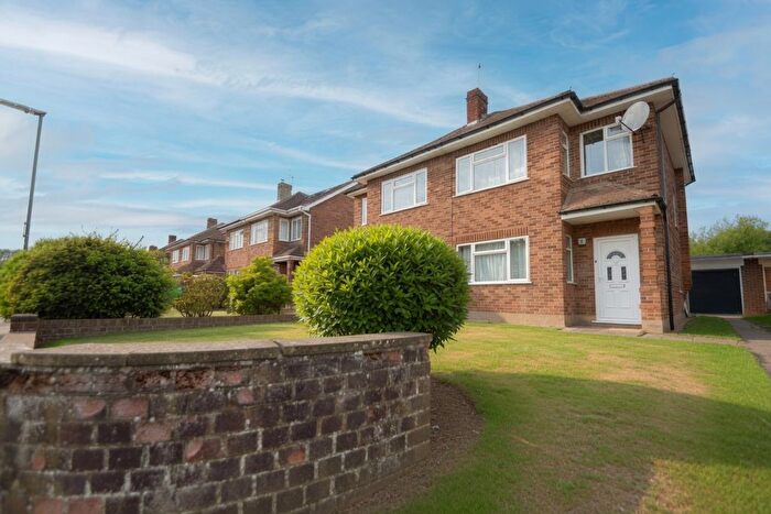 4 Bedroom Semi Detached House To Rent In Lynwood Avenue, Egham, TW20