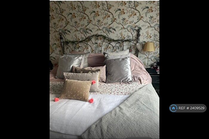 4 Bedroom Detached House To Rent In Broughton Ave, London, LU3