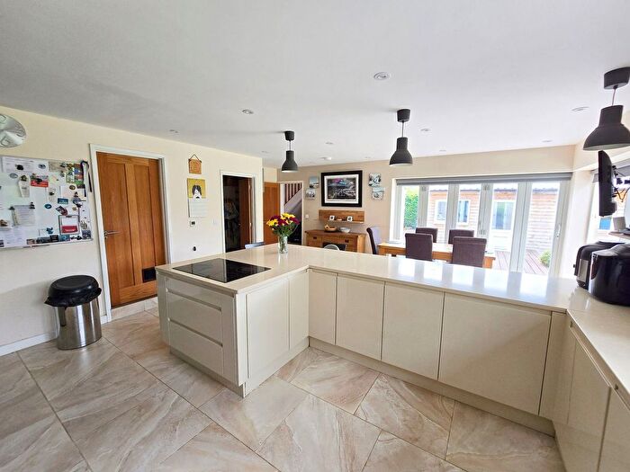 5 Bedroom Detached House For Sale In Deer Park Lane, Tavistock, PL19