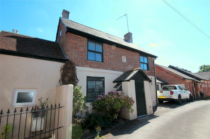 1 Bedroom Apartment To Rent In Ebenezer Lane, Ringwood, Hampshire, BH24