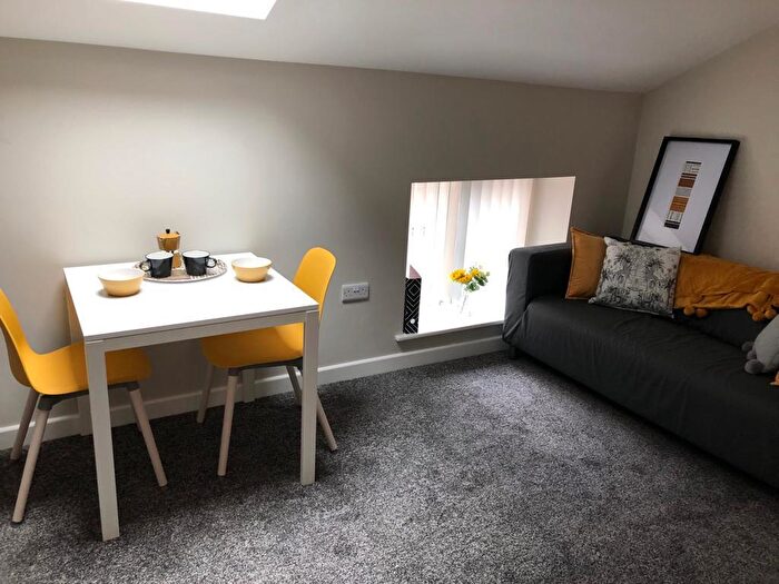 1 Bedroom Private Hall To Rent In Church Street, Lancaster, LA1