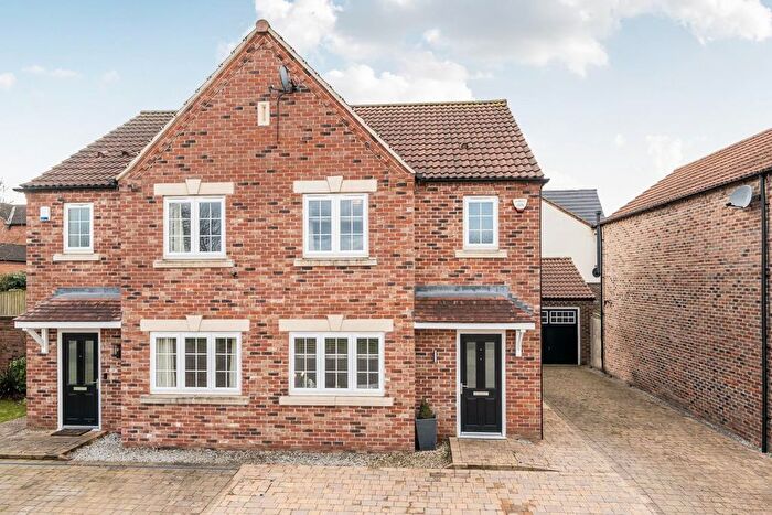 3 Bedroom Semi Detached House For Sale In Bloom Drive, Wetherby, LS22