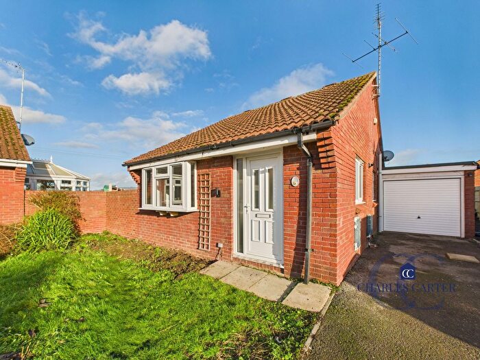 2 Bedroom Bungalow To Rent In Sinderberry Drive, Northway, Tewkesbury, GL20