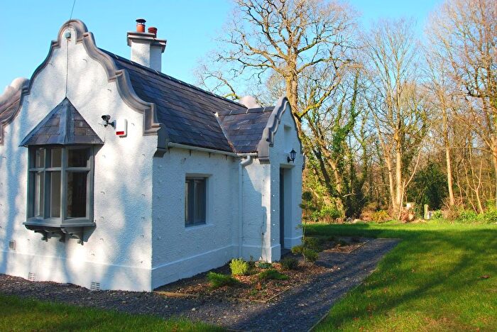2 Bedroom Cottage To Rent In Pentraeth, LL75