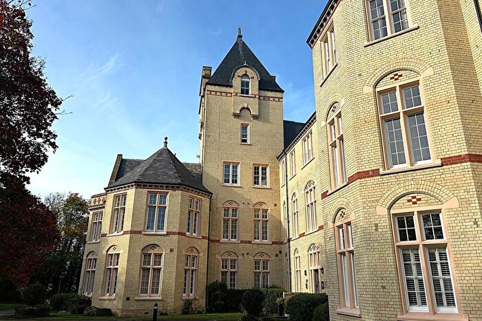 2 Bedroom Apartment For Sale In Fairfield Hall, Kingsley Avenue, Fairfield, Hitchin, SG5