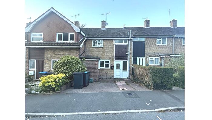 3 Bedroom Terraced House For Sale In Chaulden House Gardens, Hemel Hempstead, Hertfordshire, HP1