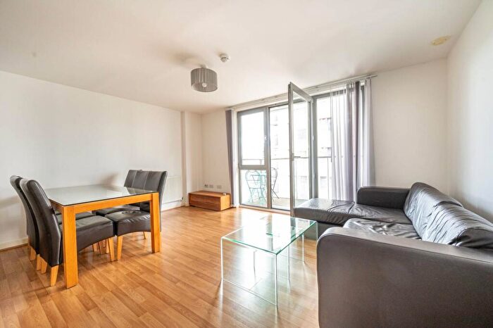 2 Bedroom Flat To Rent In John Wetherby Court, Stratford, London, E15