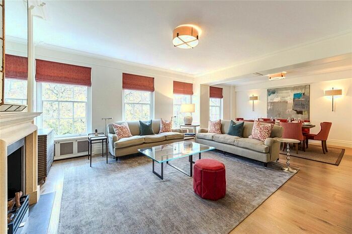 3 Bedroom Flat To Rent In Berkeley Square, Mayfair, W1J