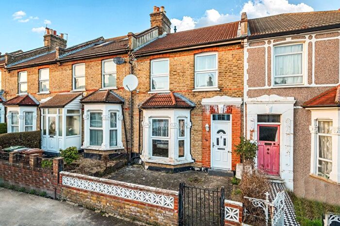 3 Bedroom Terraced House For Sale In Killearn Road, Catford, London, SE6