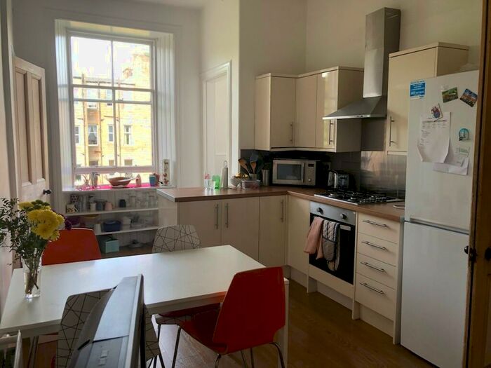 4 Bedroom Flat To Rent In Marchmont Road Edinburgh United Kingdom, EH9