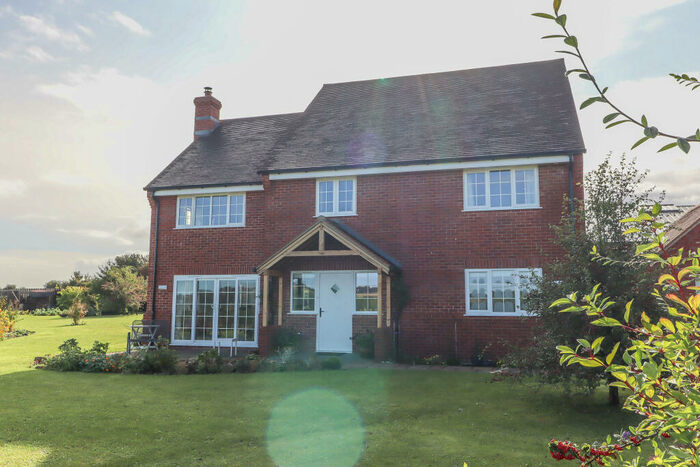 4 Bedroom Detached House For Sale In Lopcombe, Salisbury, Wiltshire, SP5