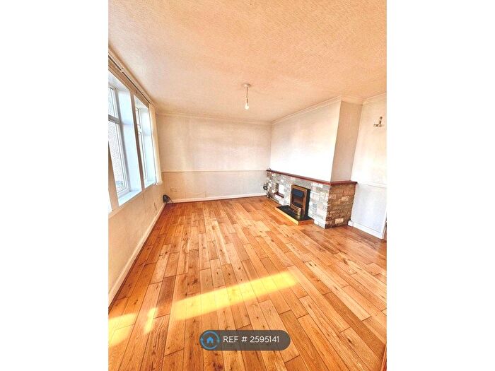 3 Bedroom End Of Terrace House To Rent In Tillotson Road, Harrow, HA3