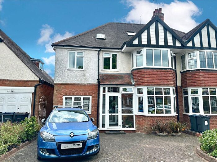 6 Bedroom Semi-detached House For Sale In Ferndale Road, Birmingham, West Midlands, B28