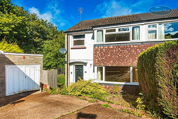 3 Bedroom Semi-Detached House For Sale In Sycamore Road, Stocksbridge, Sheffield, S36