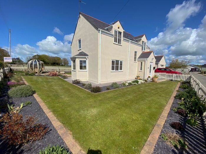 3 Bedroom Detached House For Sale In Llanfachraeth, LL65