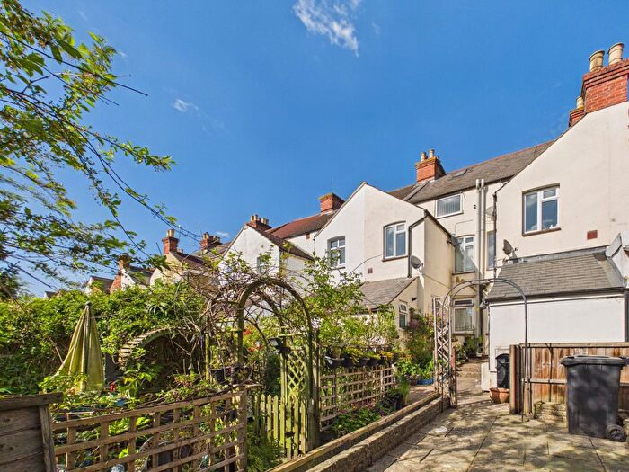 1 Bedroom Flat To Rent In London Road, High Wycombe, Buckinghamshire, HP11