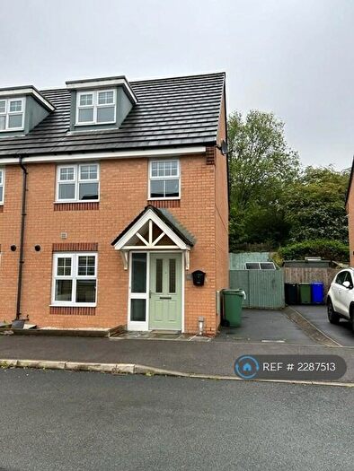 3 Bedroom Semi-Detached House To Rent In Cotton Way, Rossendale, BB4