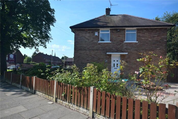 3 Bedroom Semi-Detached House To Rent In Fairhope Avenue, Salford, M6