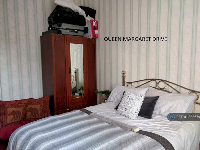 4 Bedroom Flat To Rent In Queen Margaret Drive - Hmo, Glasgow, G20