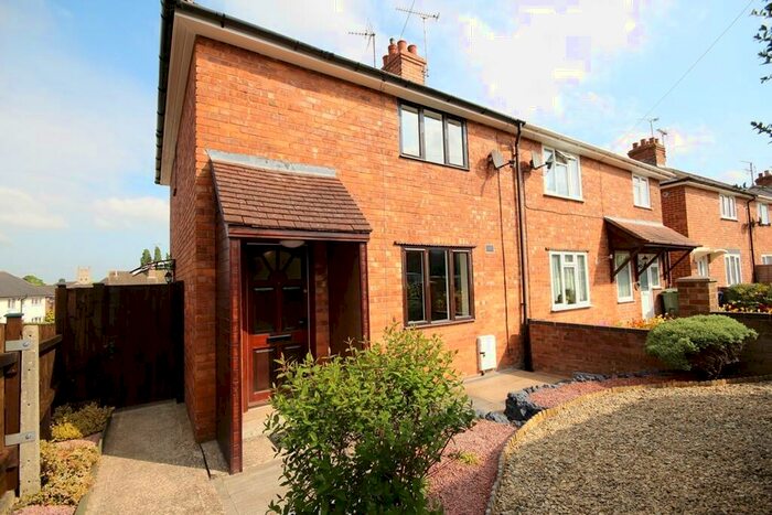 3 Bedroom Semi-Detached House To Rent In Clarence Road, Tewkesbury, GL20