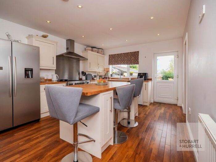4 Bedroom Detached House For Sale In Lonsdale Road, Rackheath, Norfolk, NR13