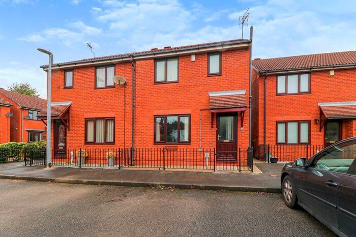 3 Bedroom Semi-Detached House To Rent In Pryme Street, Anlaby, HU10