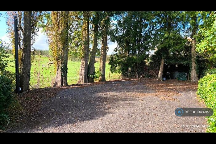 2 Bedroom Bungalow To Rent In Magpie Road, Banbury, OX17