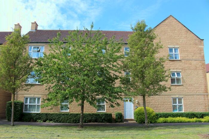 2 Bedroom Flat To Rent In Grouse Road, Calne SN11