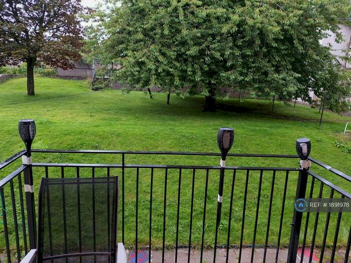 2 Bedroom Flat To Rent In Marquis Road, Aberdeen, AB24