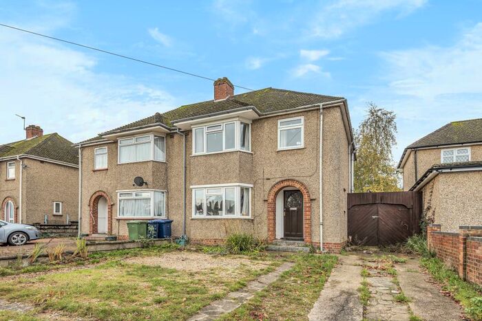 4 Bedroom Semi-Detached House To Rent In Headley Way, Headington, OX3