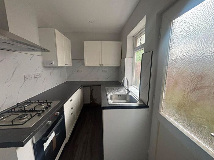 1 Bedroom Terraced House To Rent In Hagley Road West, Smethwick, B67