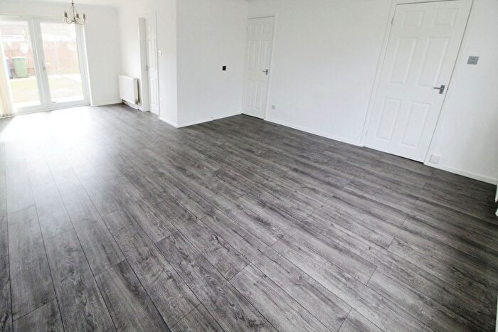 3 Bedroom Terraced House For Sale In Holystone Avenue, Blyth, NE24