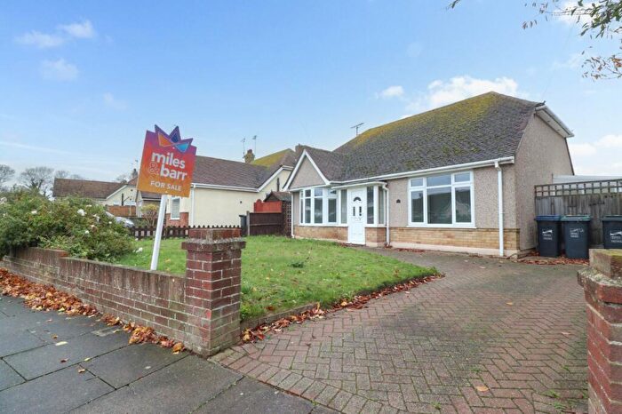 2 Bedroom Bungalow For Sale In Edward Drive, Birchington, Kent, CT7