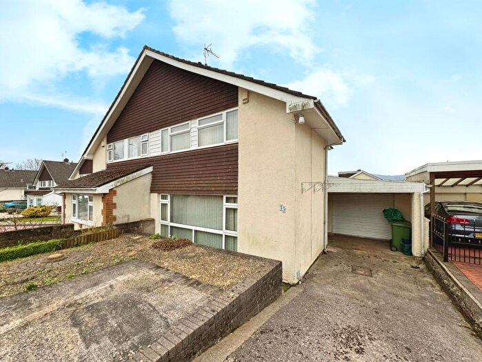 3 Bedroom Semi-Detached House For Sale In Three Oaks Close, Bedwas, Caerphilly, CF83