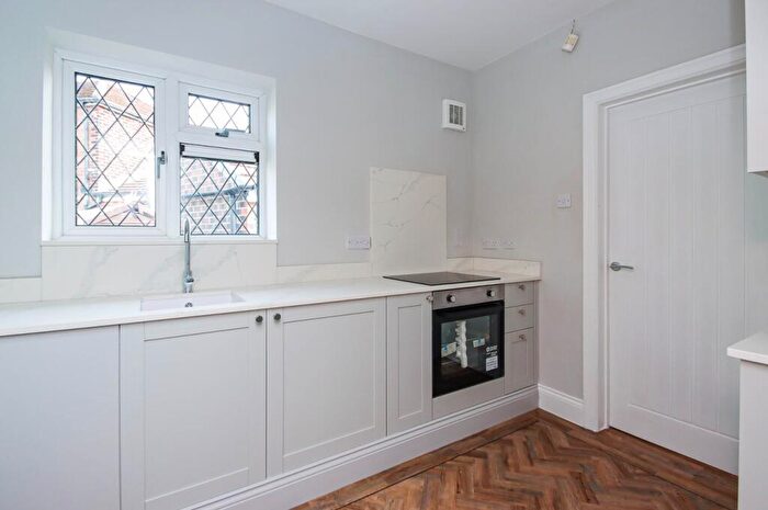 1 Bedroom Semi-Detached Bungalow To Rent In Canterbury Road, Davyhulme, Manchester, M41