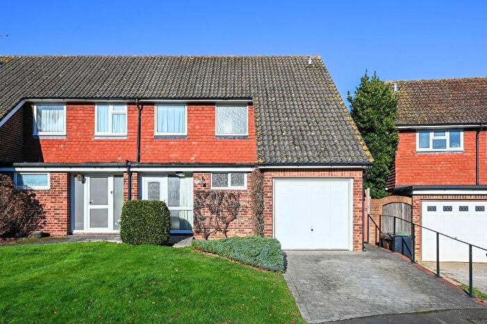 3 Bedroom Semi-Detached House To Rent In Hovendens, Sissinghurst, Kent, TN17