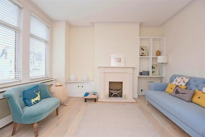 2 Bedroom Maisonette To Rent In Brookwood Road, London, SW18