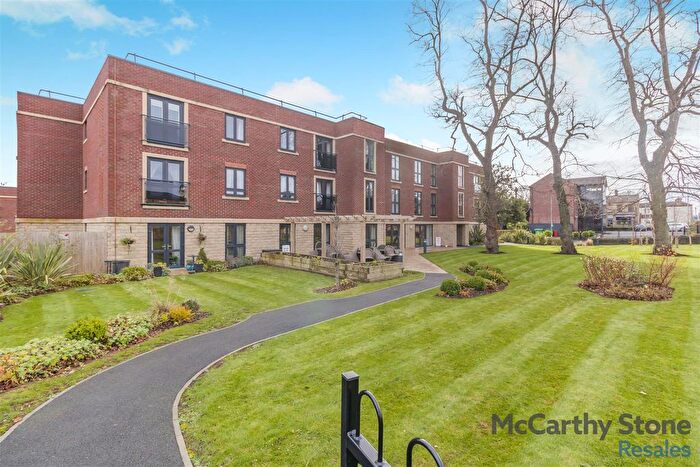 1 Bedroom Flat For Sale In Whitaker Grange New Street, Ossett, WF5