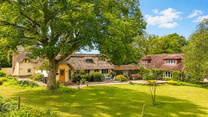 4 Bedroom Country House For Sale In Blissford, Fordingbridge, SP6
