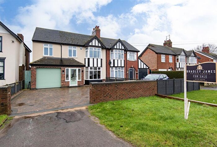 3 Bedroom Semi Detached House For Sale In Spalding Road, Pinchbeck, Spalding, PE11